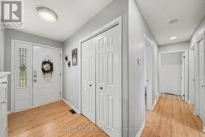 46 Cockburn Street — photo 5 of 38
