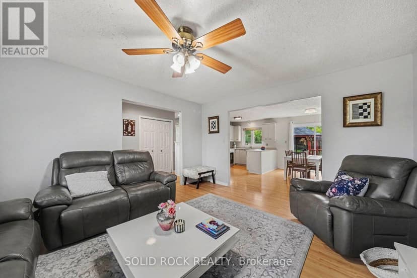 46 Cockburn Street — photo 7 of 38