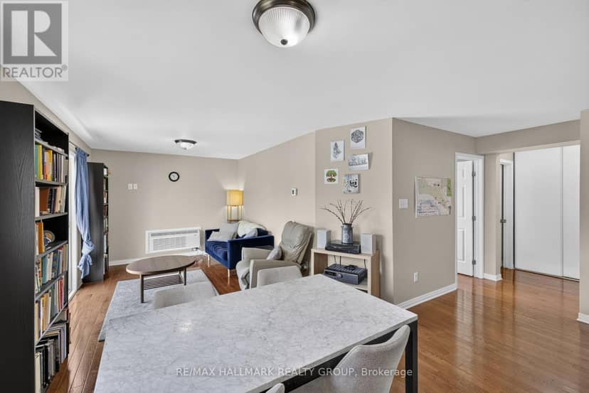 401 - 646 Cummings Avenue — photo 17 of 37
