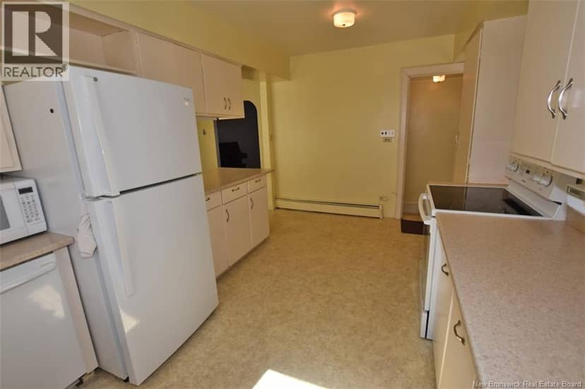 242 Highland Avenue — photo 19 of 40