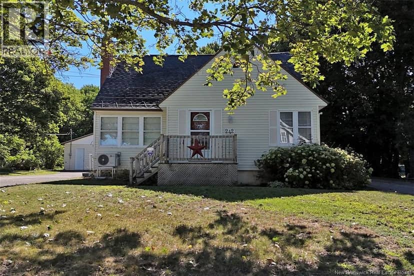 242 Highland Avenue — photo 8 of 40