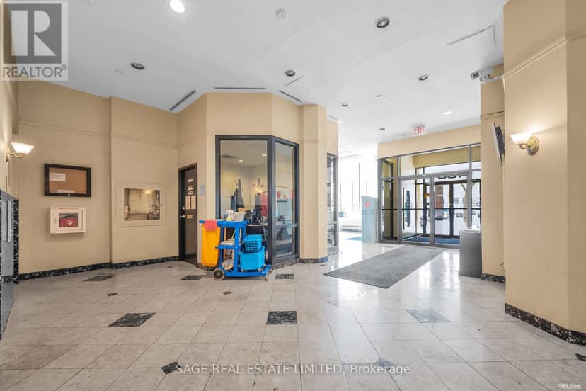 408 - 456 College Street — photo 39 of 40
