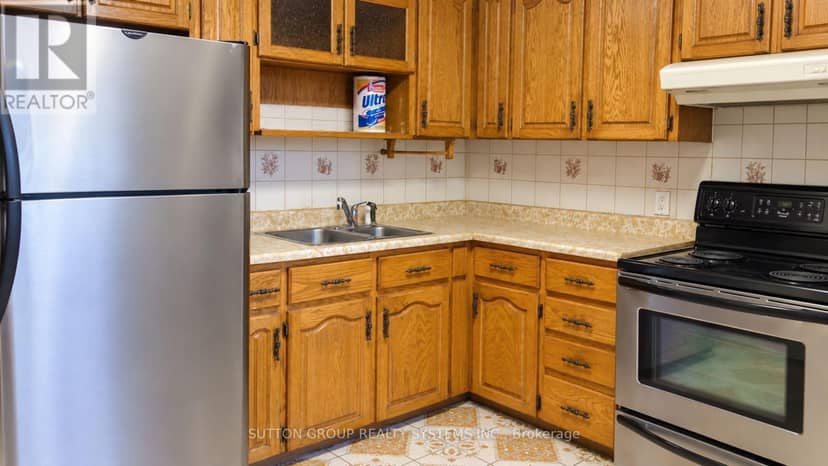1139 Dovercourt Road, Toronto, photo 2