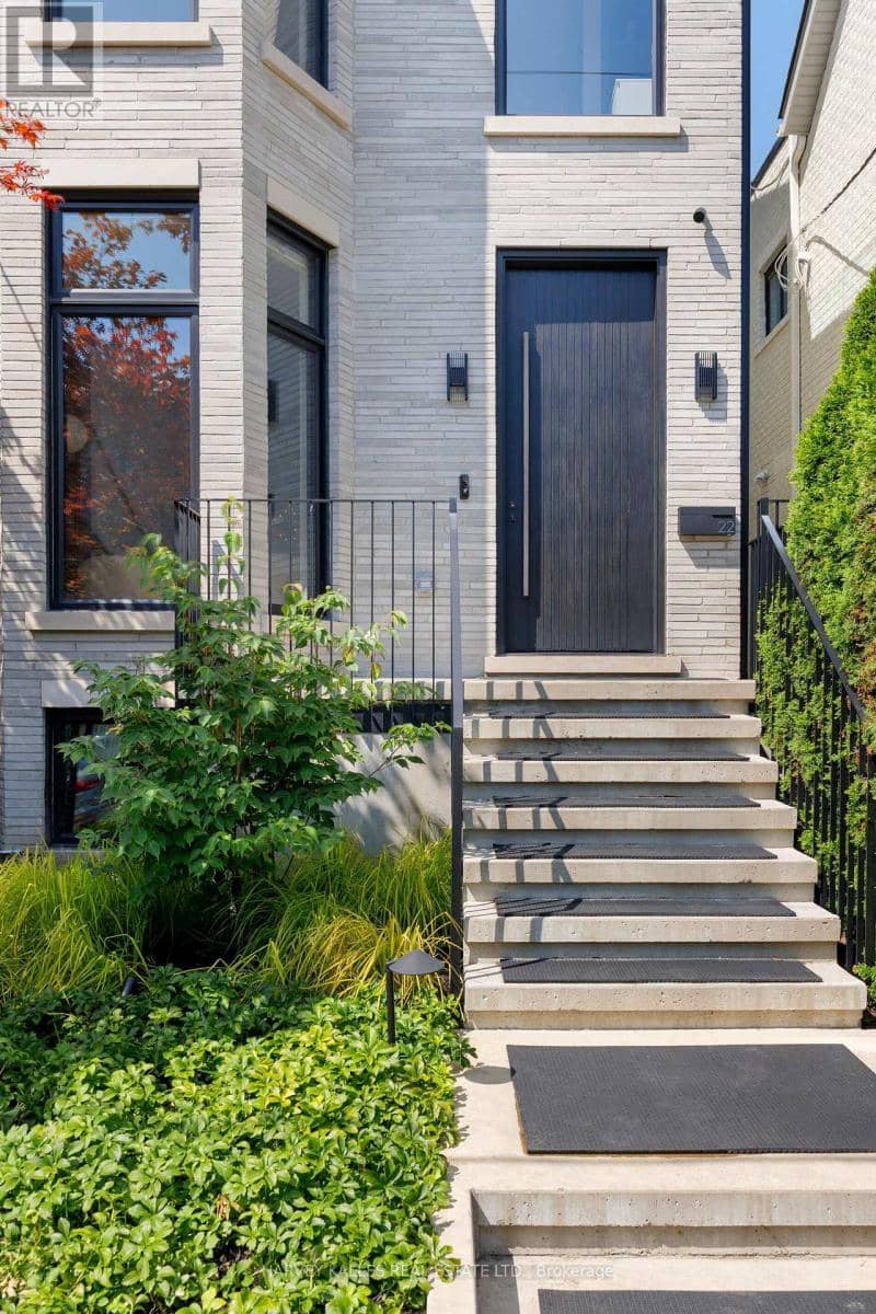 22 Foxley Street — photo 3 of 40