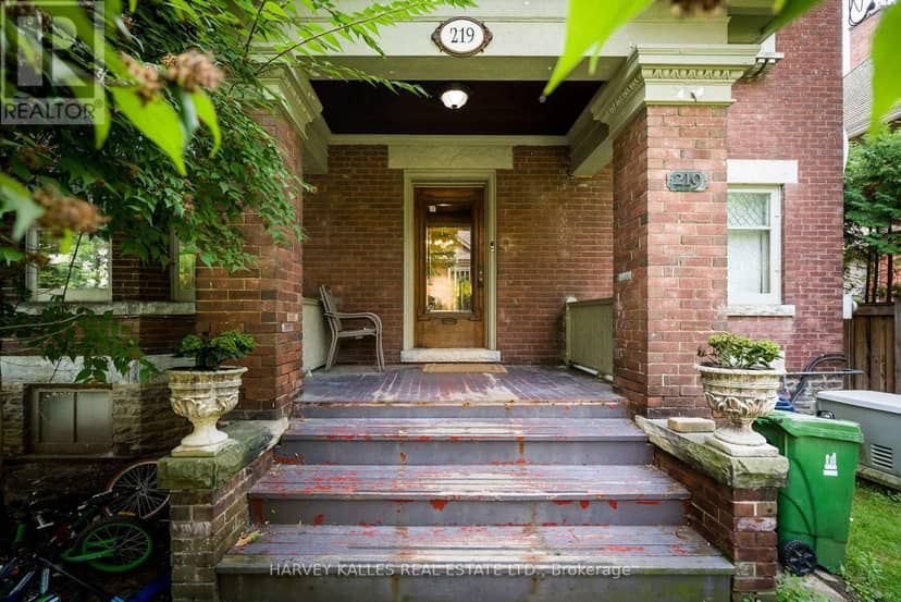 219 Balmoral Avenue, Toronto, photo 6