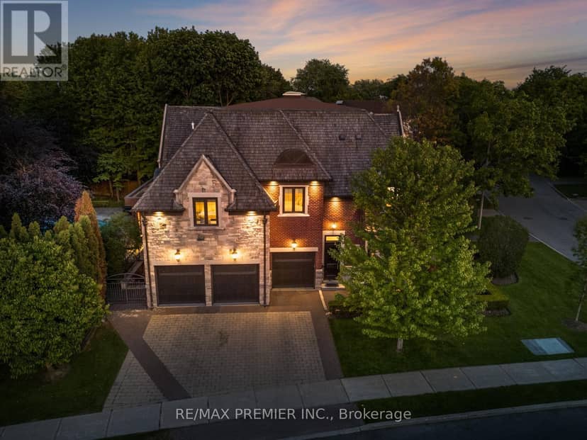 35 Normandale Crescent — photo 3 of 40