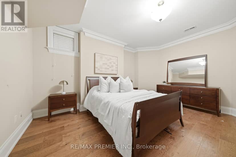 35 Normandale Crescent — photo 40 of 40