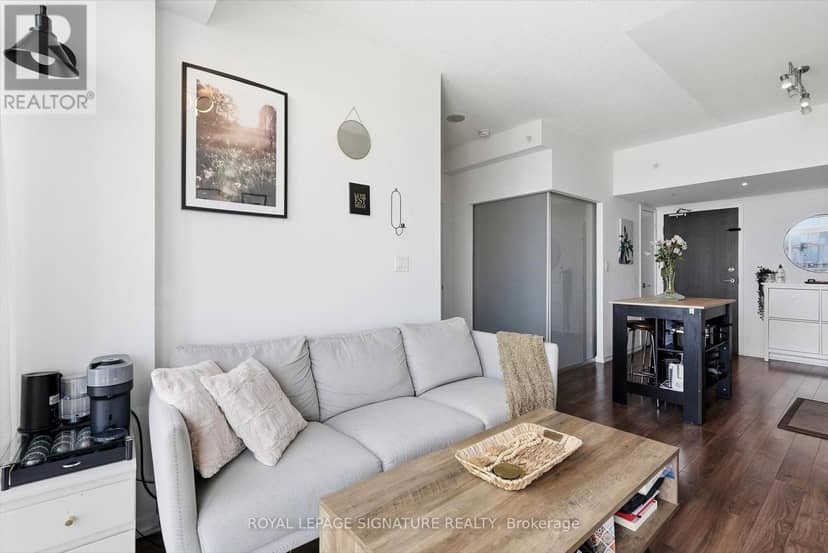 PH02 - 68 Abell Street — photo 10 of 36