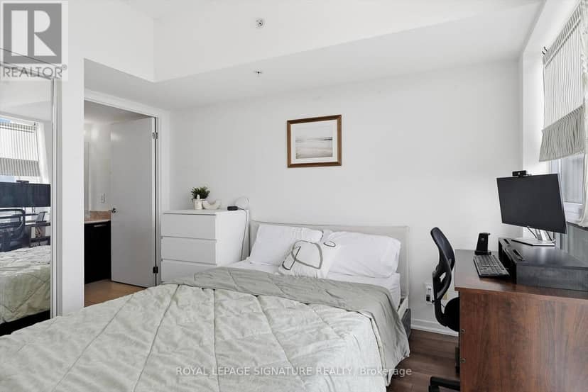 PH02 - 68 Abell Street — photo 17 of 36