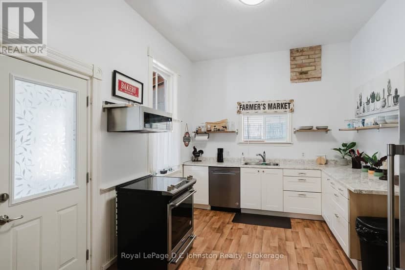 SW - 83 3rd Street — photo 10 of 32
