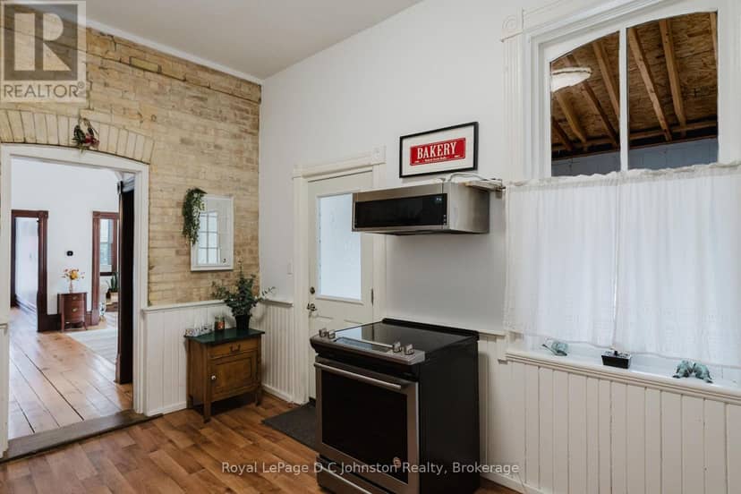 SW - 83 3rd Street — photo 12 of 32