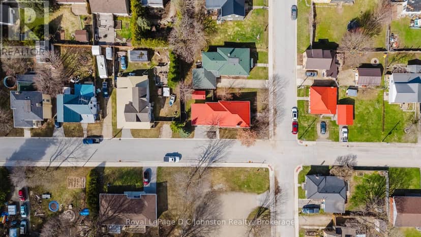 SW - 83 3rd Street — photo 5 of 32