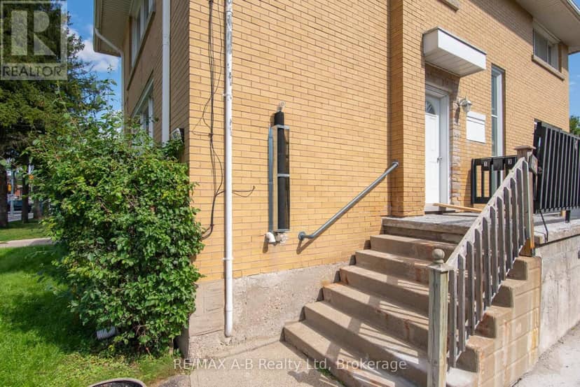 727 Frederick Street — photo 3 of 40