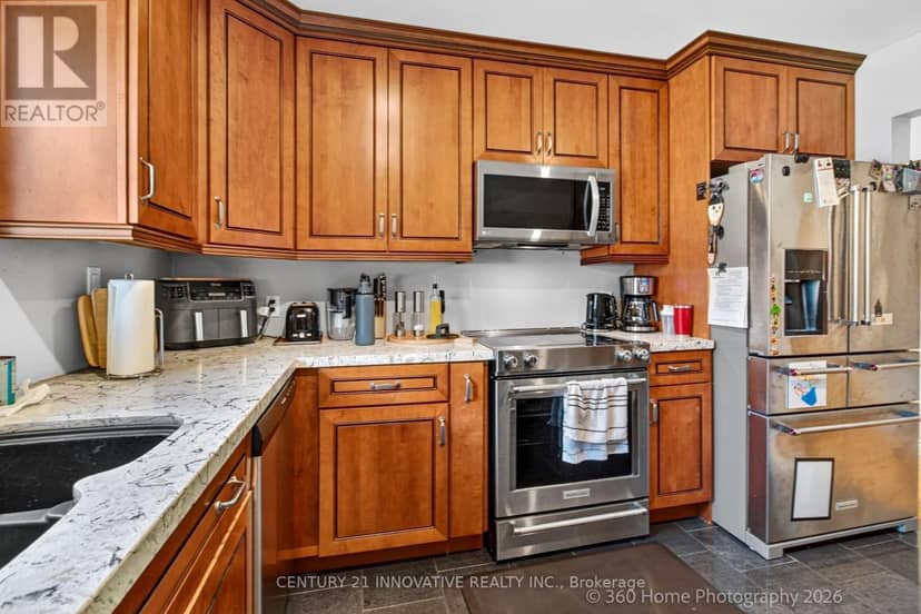 888 Southgate Drive — photo 15 of 25