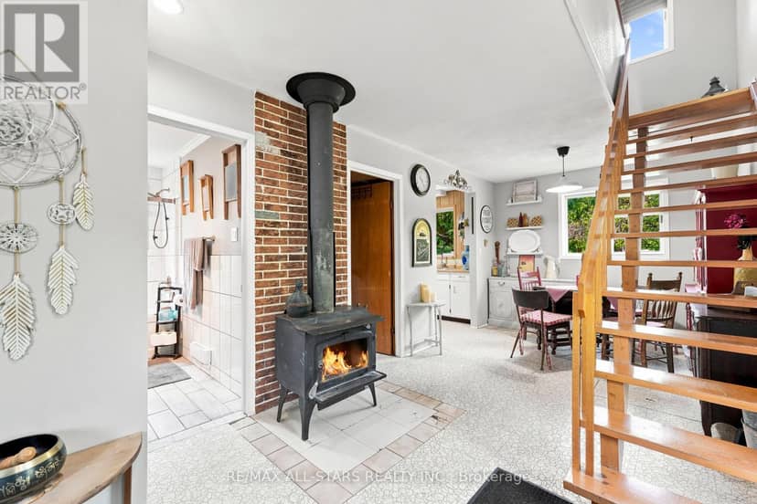 55 Linda Road — photo 7 of 40