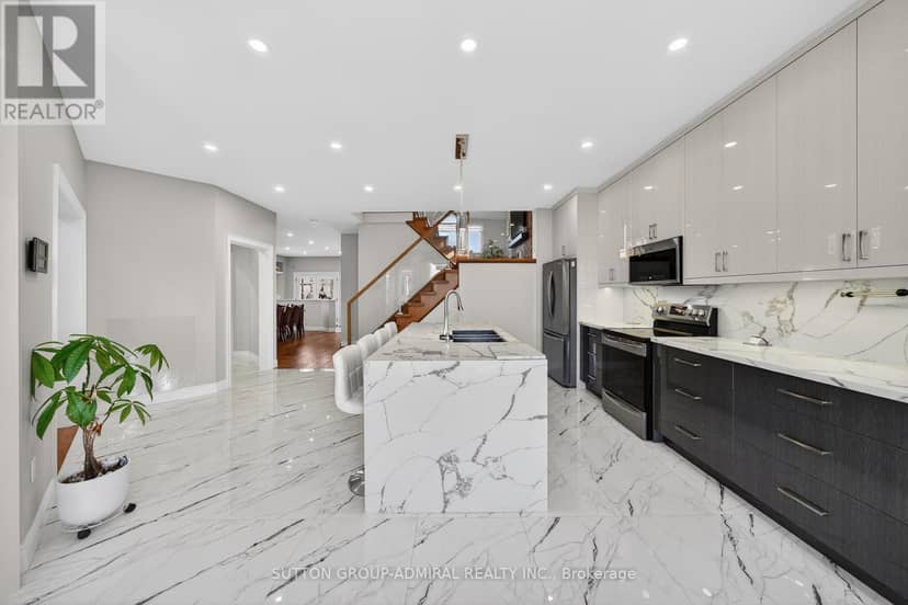 62 Prince George Crescent — photo 16 of 40