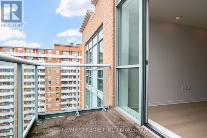PH06 - 15 Michael Power Place — photo 31 of 40