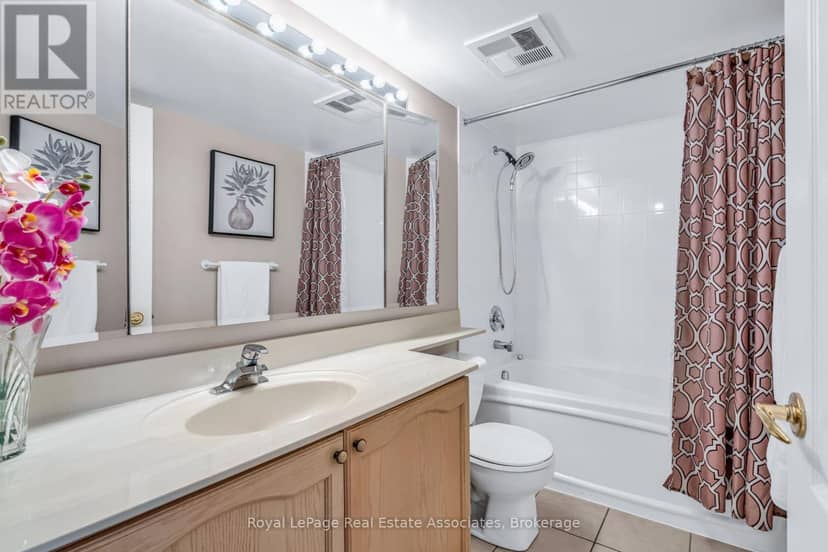 208 - 1140 Parkwest Place — photo 31 of 38