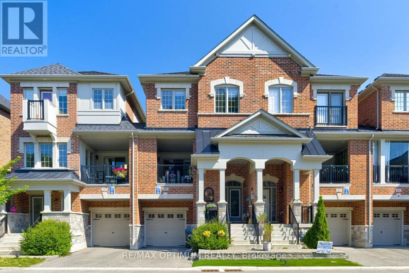 82 Oakmore Lane, Brampton
