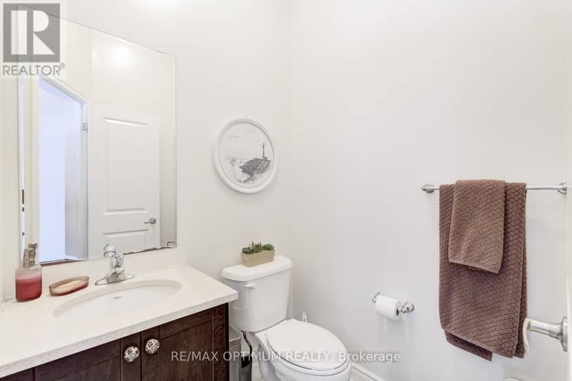 82 Oakmore Lane — photo 11 of 40