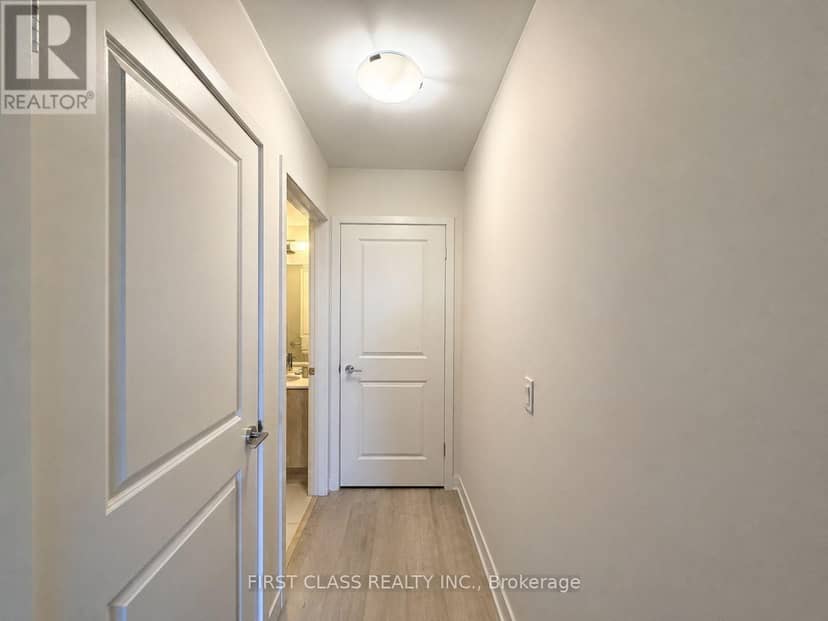 209 - 155 Downsview Park Boulevard — photo 10 of 18