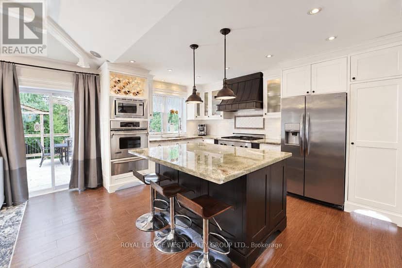 1422 Rebecca Street — photo 3 of 40