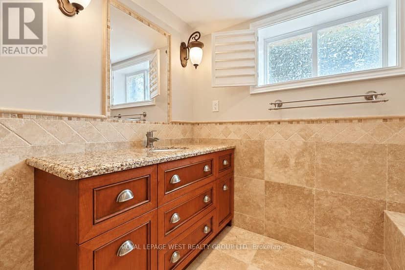 1422 Rebecca Street — photo 35 of 40