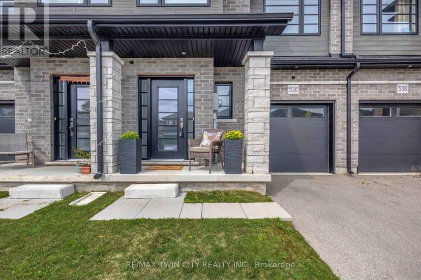 536 Grey Street — photo 2 of 34
