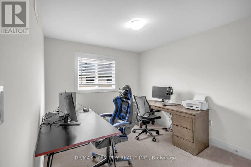 536 Grey Street — photo 22 of 34