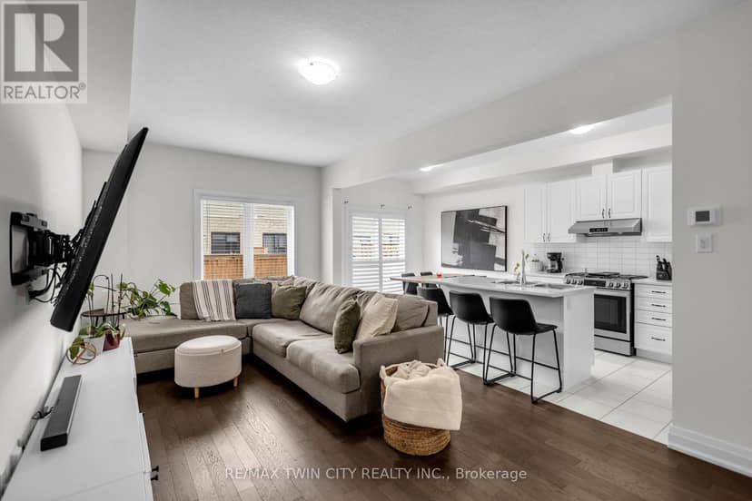 536 Grey Street — photo 6 of 34