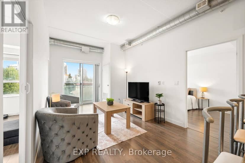 H204 - 62 Balsam Street — photo 16 of 32