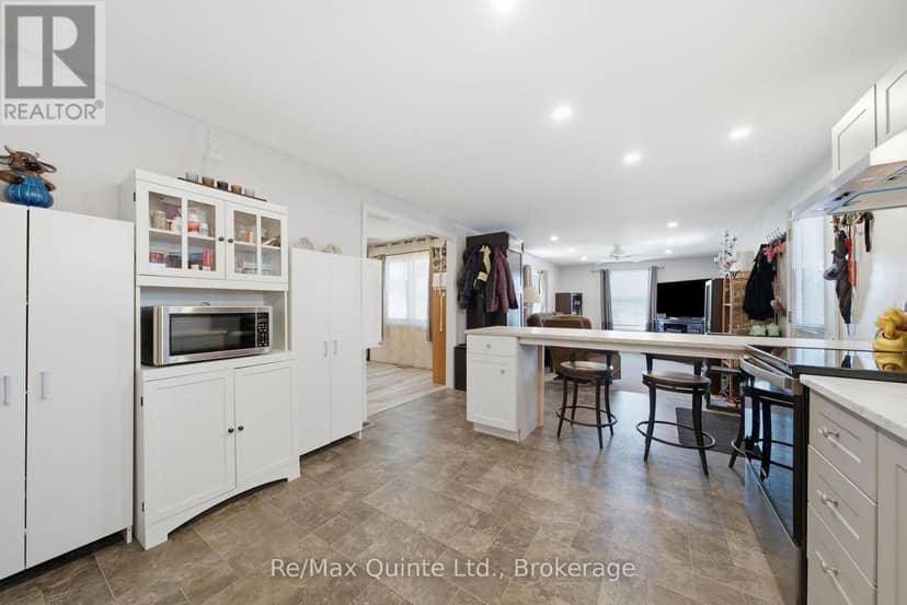 11 Grouse Lane — photo 7 of 27