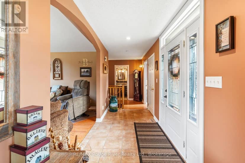 13 Oliver's Lane — photo 12 of 37
