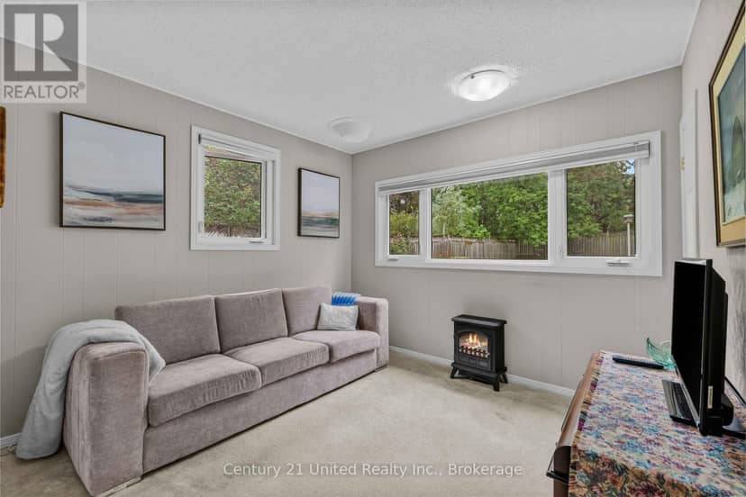 577 Homewood Avenue — photo 23 of 40