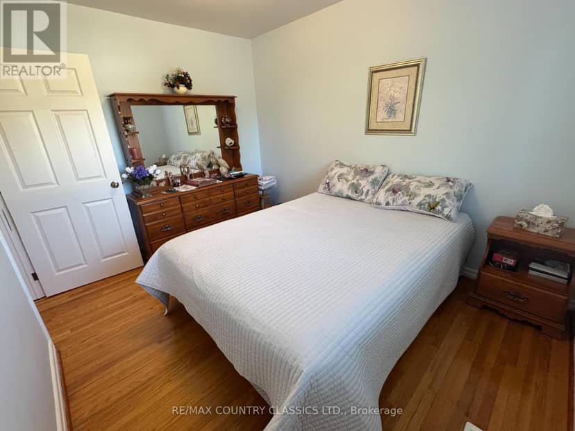 89 Sprucedale Street — photo 22 of 40
