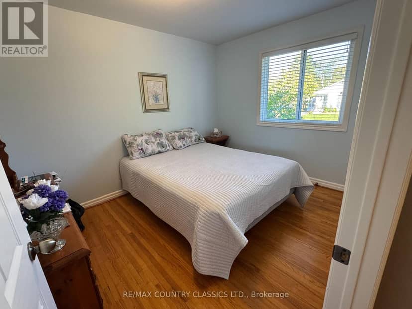 89 Sprucedale Street — photo 23 of 40