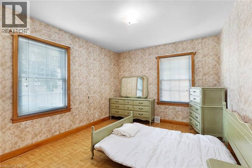 24 PINE Street — photo 14 of 26