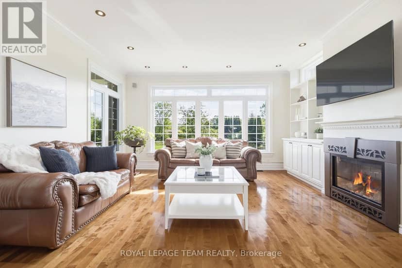 61 Balmoral Street — photo 10 of 40