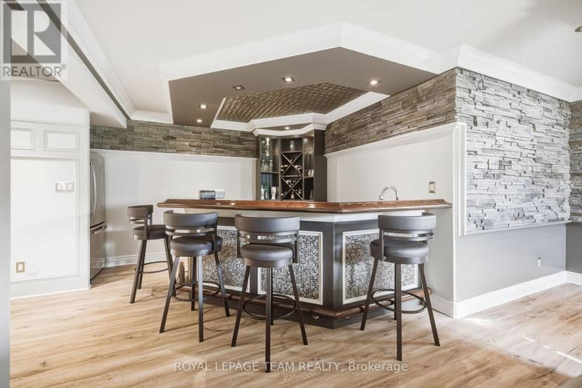61 Balmoral Street — photo 37 of 40