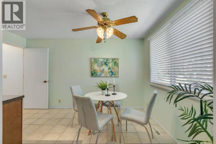 127 Falshire Way NE — photo 12 of 39
