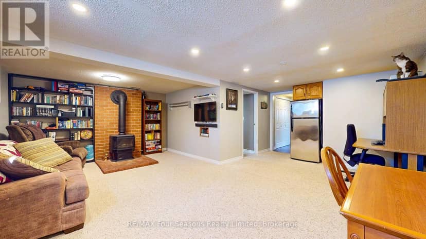 74 Telfer Road — photo 17 of 22