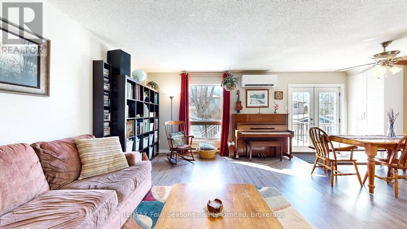 74 Telfer Road — photo 7 of 22