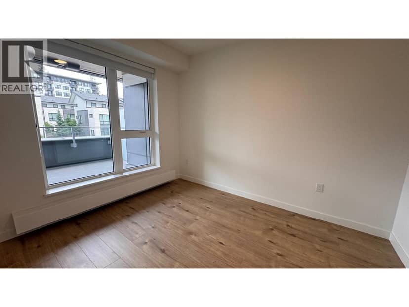 3xx 9688 UNIVERSITY CRESCENT, Burnaby, photo 4