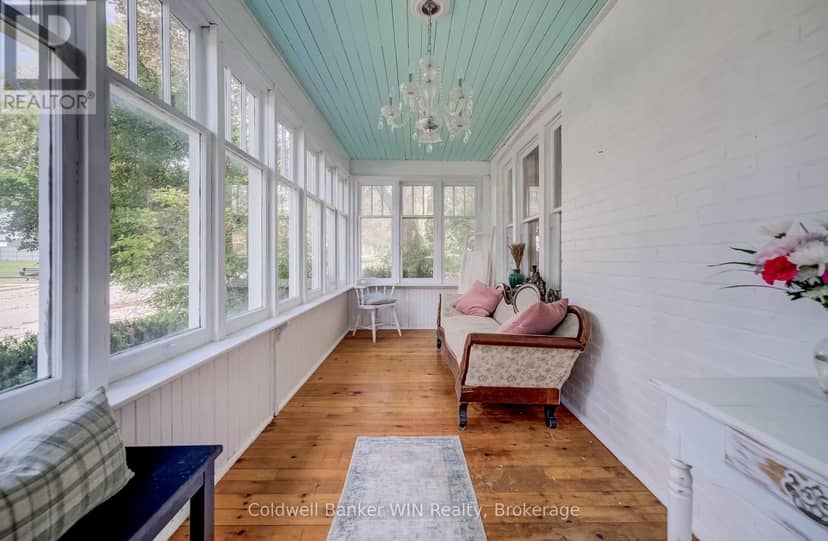 420 Parkside Drive — photo 4 of 40
