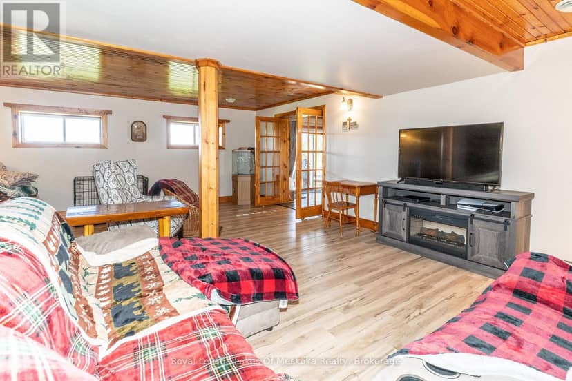 382 60 Highway — photo 19 of 31