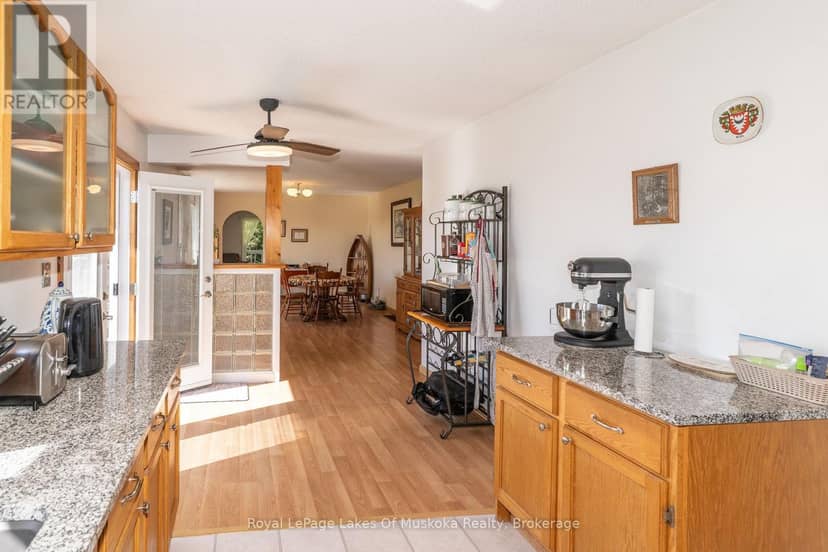 382 60 Highway, Huntsville, photo 8