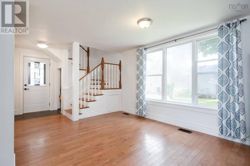 118 Belcher Street — photo 19 of 40