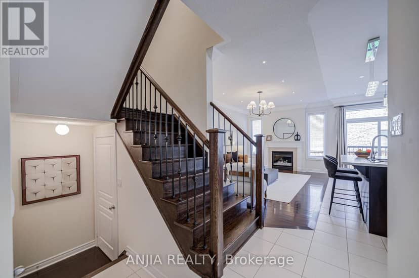 205 Harbord Street — photo 12 of 40