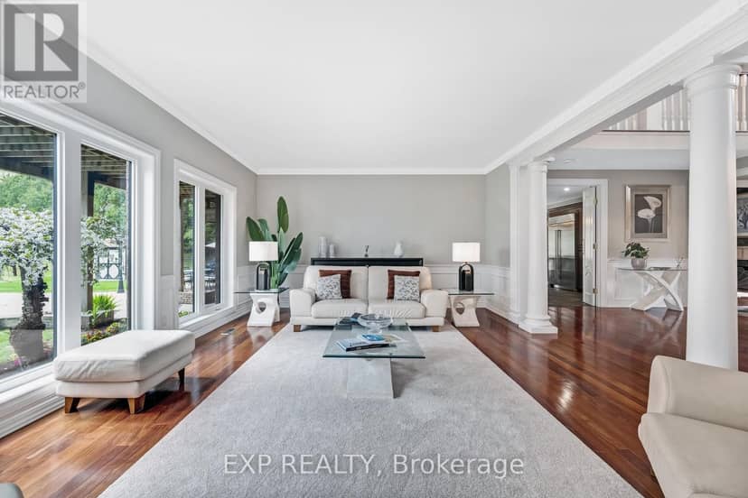15 Jarvis Avenue, Aurora, photo 6