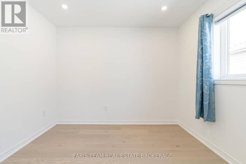 2 Vanessa Drive — photo 23 of 40